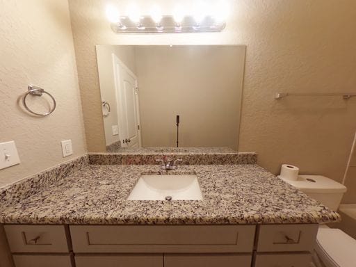 Building Photo - Beautiful Home with Everything in the Windcrest Gardens!