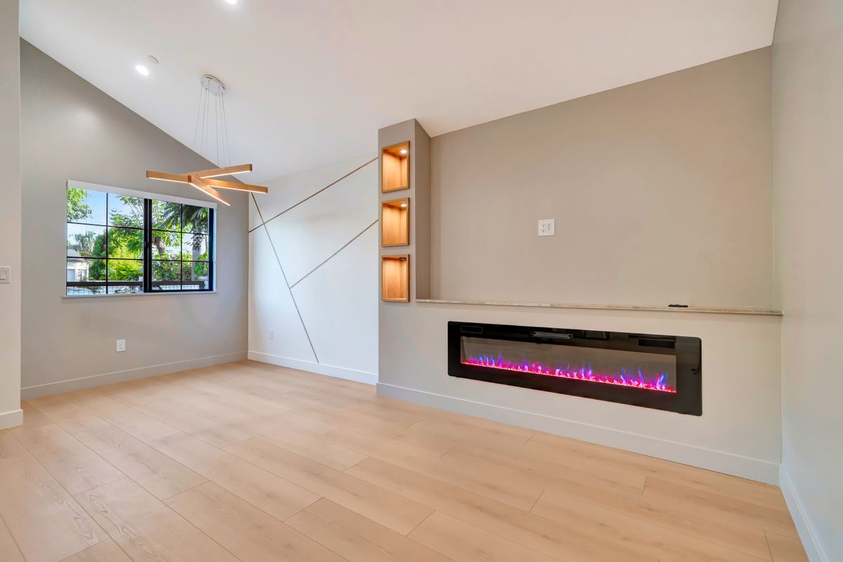 Building Photo - 15741 Valerio St