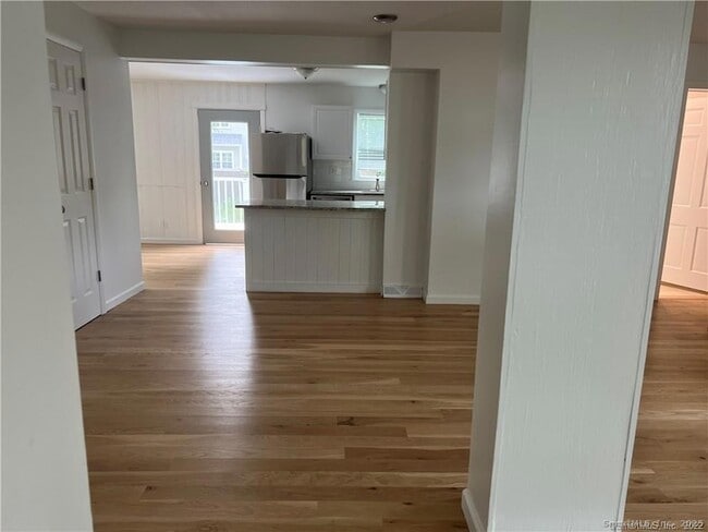 Building Photo - 144 Rakoczy Ave