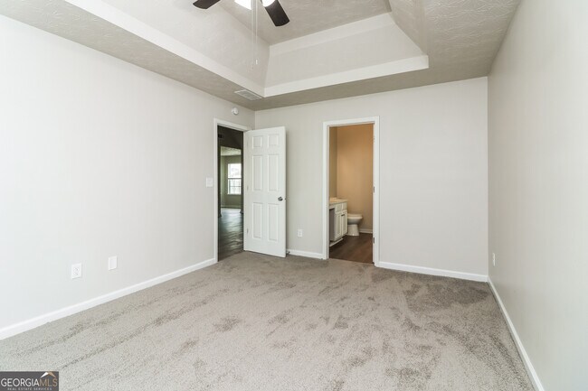 Building Photo - 90 Westfield Way