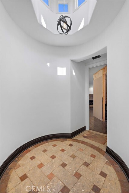 Building Photo - 1316 Beverly Grove Pl