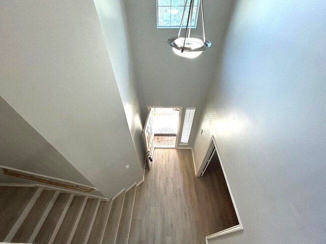 Building Photo - 25207 Diamond Ranch Dr