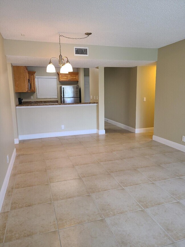 Building Photo - 1640 Windorah Way