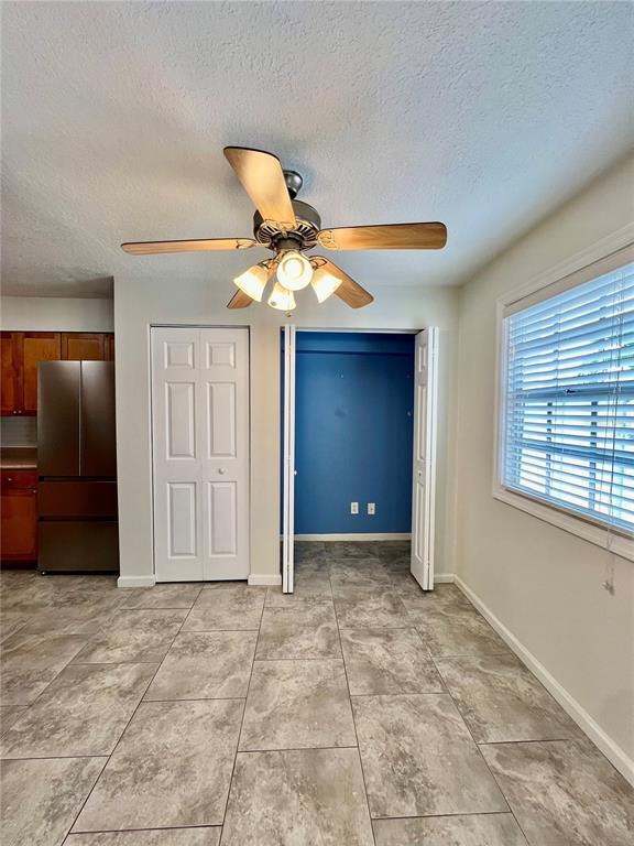 Building Photo - 5111 Coquina Key Dr SE