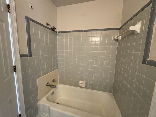 Building Photo - 4507 Wesley Dr