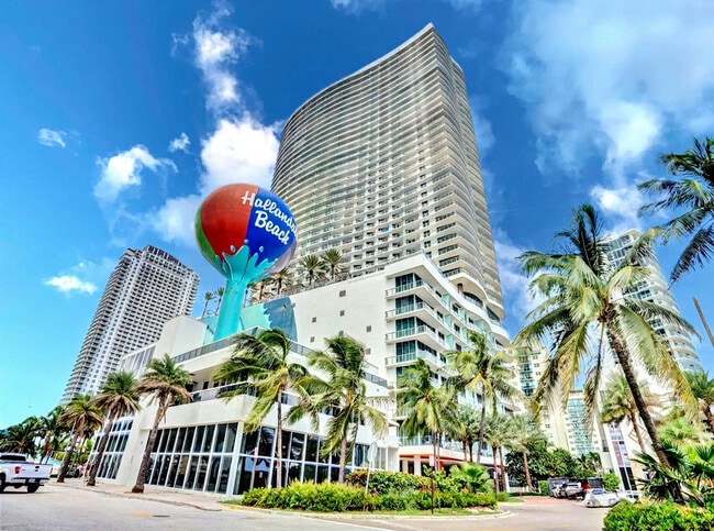 Building Photo - 4111 S Ocean Dr