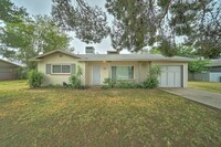 Building Photo - COMING SOON! Charming 2-Bedroom Rental in ...