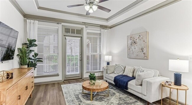 Building Photo - 2910 Clairmont Rd