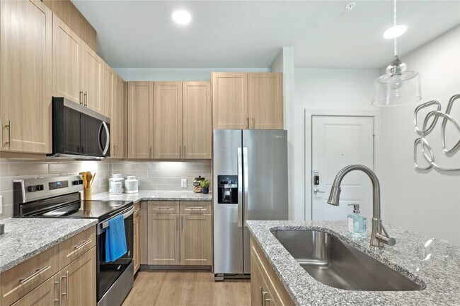 Building Photo - 6000 Jones Rd