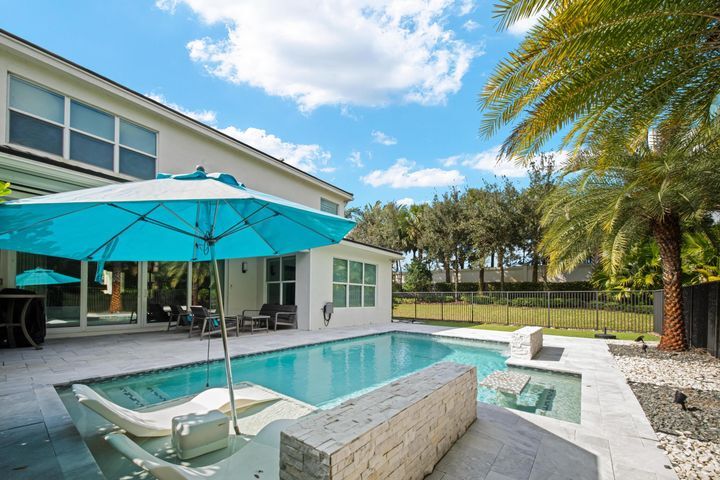 Building Photo - 9841 Salty Bay Dr