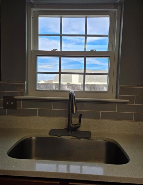 Building Photo - 728 Roxholly Ln NE