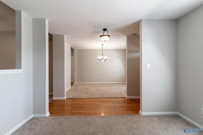 Building Photo - 114 Clover Ridge Dr