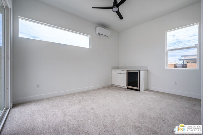 Building Photo - 2651 Lavender Ln