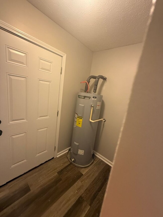 Building Photo - 101 Co Rd 861