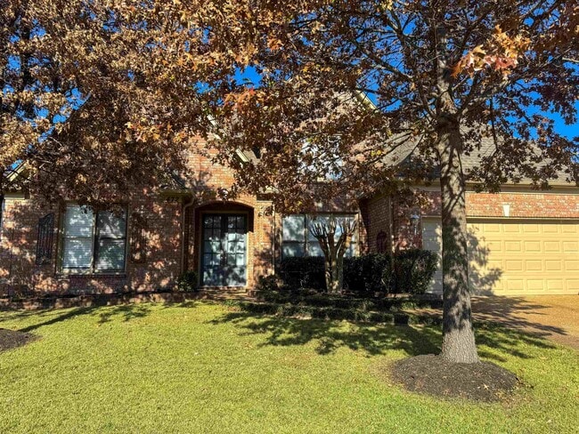 Primary Photo - 472 Hunters Mill Cove