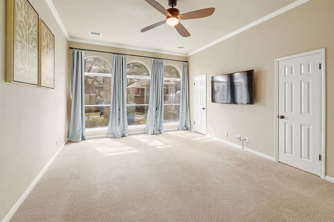 Building Photo - 8216 Fern Bluff Ave