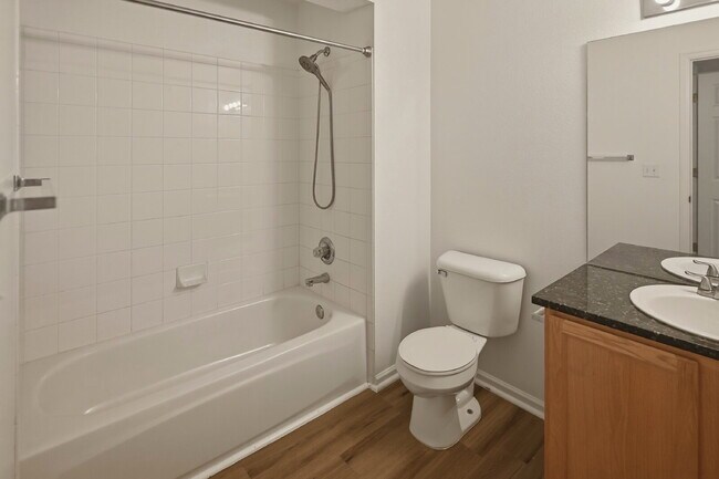 Building Photo - $2,670.95 - 2-bed. 2.5-bath Townhome in Westminster with In Unit Laundry!