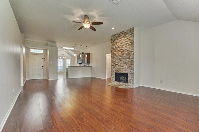 Building Photo - 31182 N Head Dr