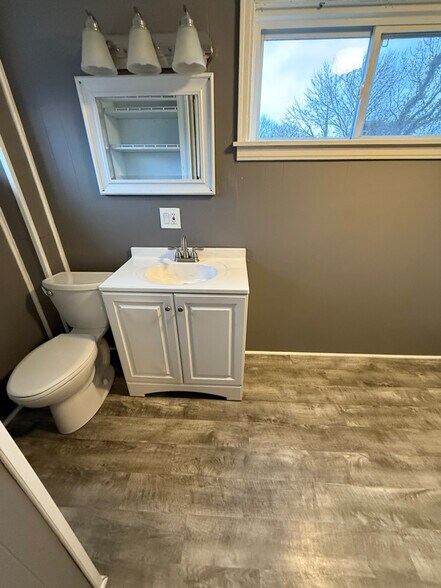 Building Photo - 15 Arlington Ave