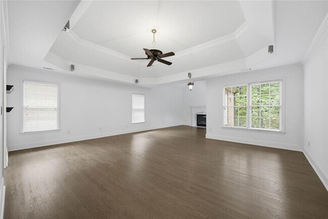 Building Photo - 735 Westwind Ln