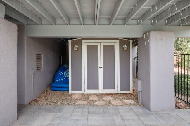 Building Photo - Furnished, 1-Year Long-Term Rental