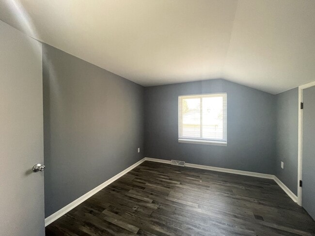 Building Photo - 3139 Maize Rd