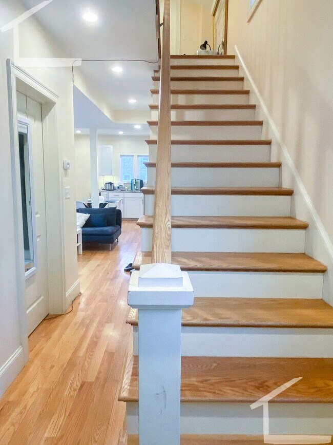 Building Photo - New Construction in Allston, Central Heat/AC, Free Laundry, Parking, 3 Full Bathrooms,