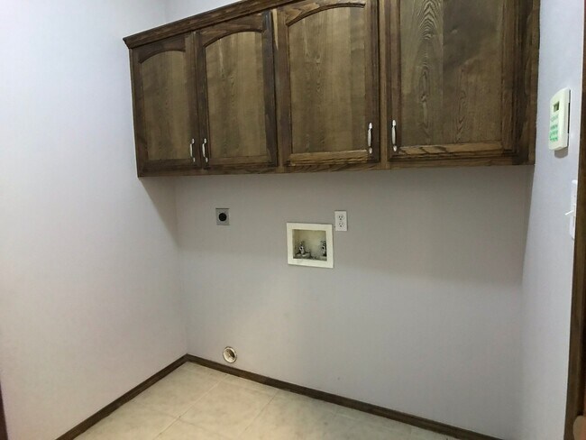 Building Photo - 3Bed/2.5Bath Edinburg TX Home For Rent ( Oakland Village )