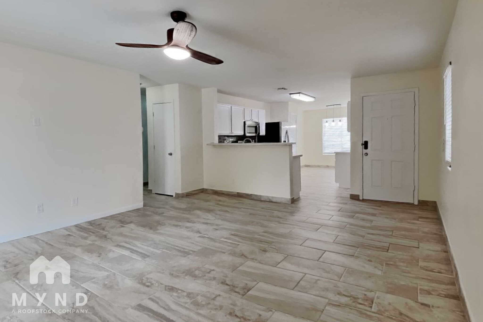 Building Photo - 10025 W Miami St