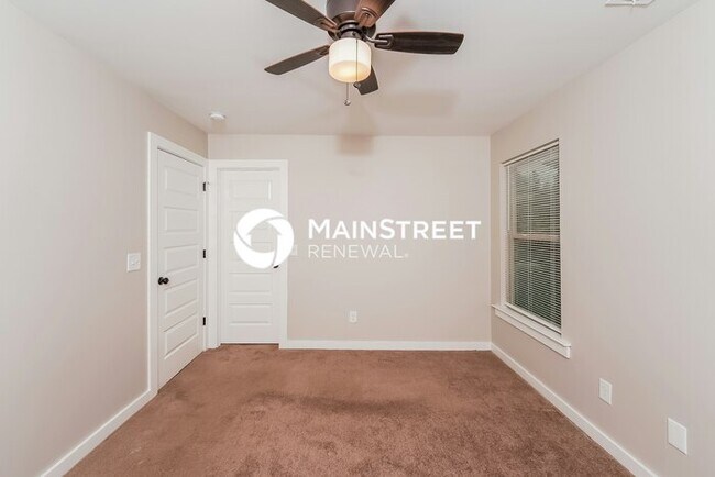 Building Photo - 3 Bedroom Pet-Friendly Home in Odenville, ...