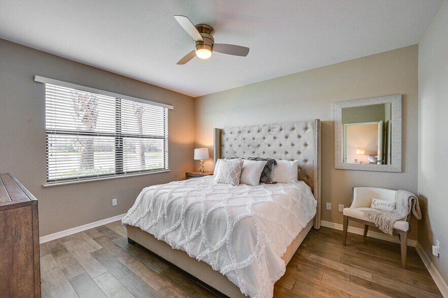 Building Photo - 9413 Terresina Dr