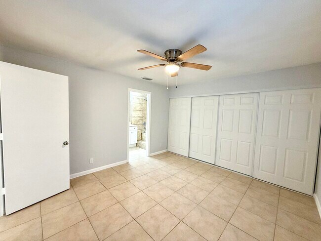 Building Photo - 30 Crossings Cir