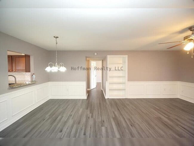 Building Photo - Lakefront Condo in Carrollwood!