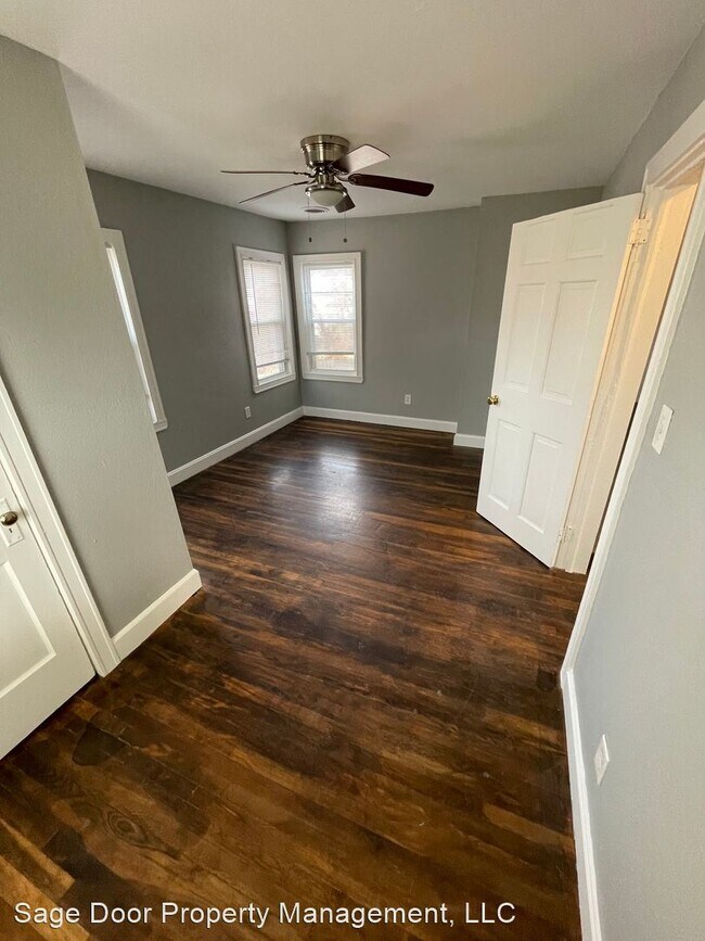 Building Photo - 3 br, 2 bath House - 2420 E 51st Street