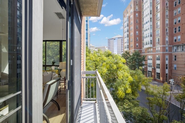 Building Photo - The Hartford | 2 Bed | 2 Bath | 1,100 Sf | 1 Private Balcony | 1 Garage Parking