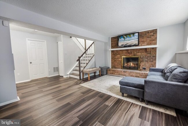 Building Photo - 5326 Larochelle Ct