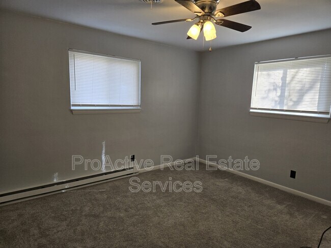 Building Photo - 3875 Wake Cir