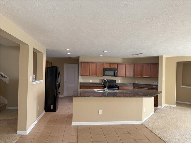 Building Photo - 2914 Acorn Oaks Dr