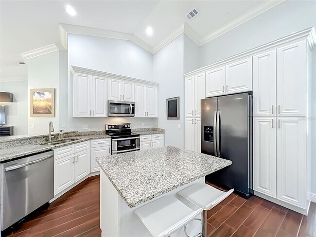 Building Photo - 3020 Hartland Ct