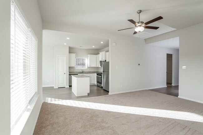 Building Photo - 14001 Freeboard Dr
