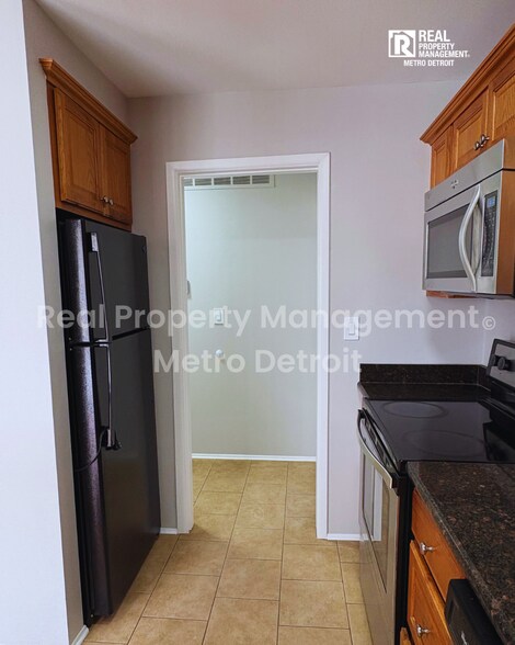 Building Photo - 22108 Dante St