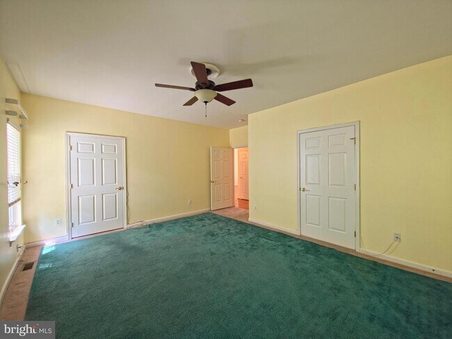 Building Photo - 20875 Killawog Terrace