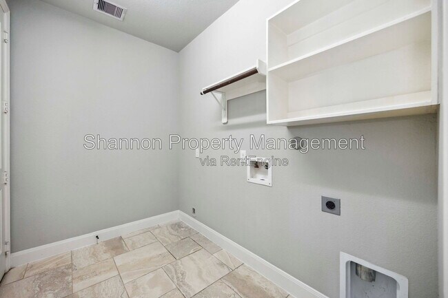 Building Photo - 13318 Cameron Reach Dr
