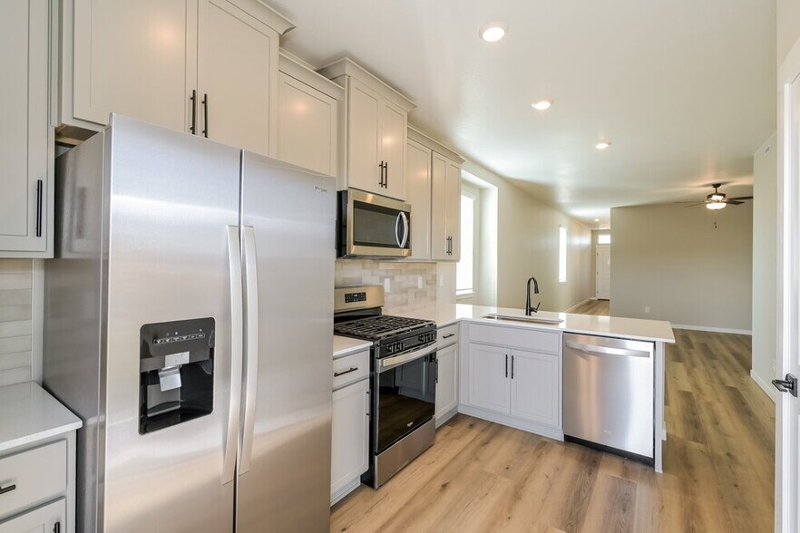 Building Photo - 18318 E 93rd Pl