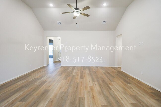 Building Photo - 4 Bed 3 Bath New Construction Simmons Home at Pine Valley Ranch