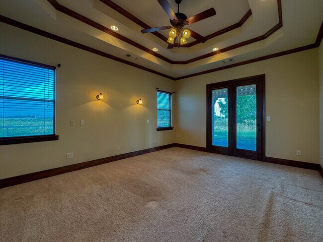 Building Photo - 1559 E Blackjack Rd E