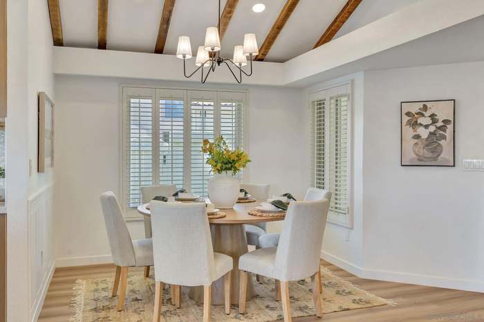 Building Photo - 12880 Circulo Dardo