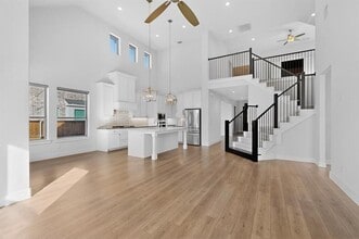 Building Photo - 769 Meandering Ln