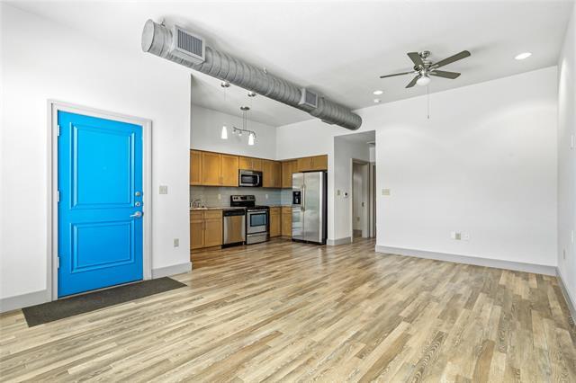 Building Photo - 1124 Galveston Ave