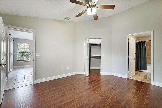 Building Photo - 5308 NW 89th Ave
